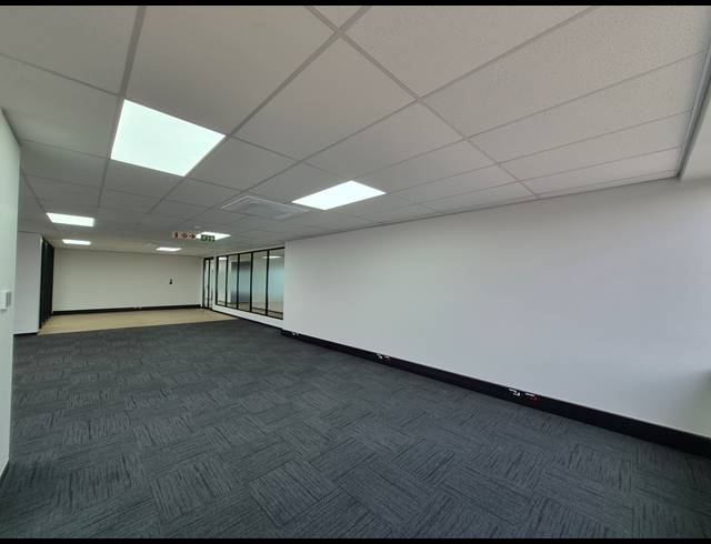 194M² OFFICE TO LET IN SANDOWN